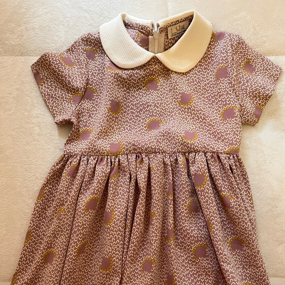 Beautiful girls dress. Like new. Worn 1 time.